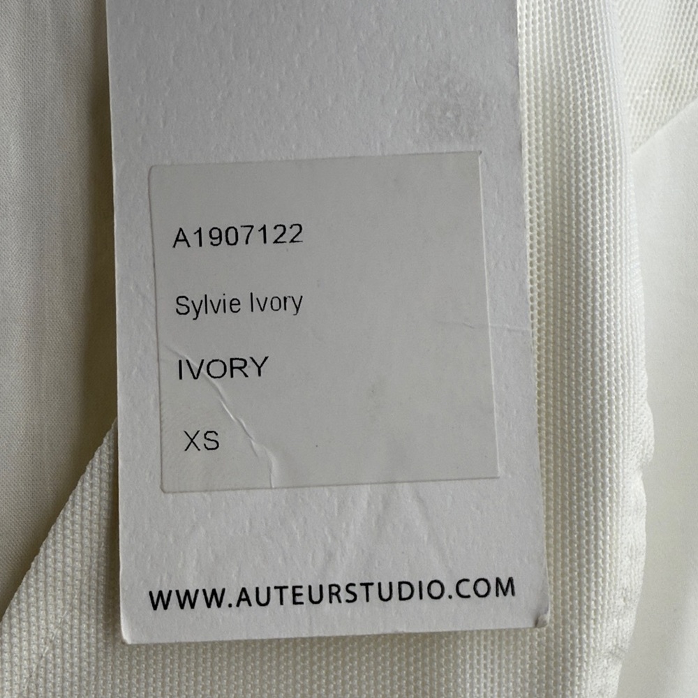 Chic White Long Sleeve Dress - Picture 4 of 11